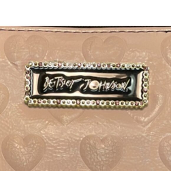 Betsey Johnson Hearts Wristlet Wallet - Picture 3 of 6